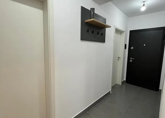 Coresi Grandis Apartman *