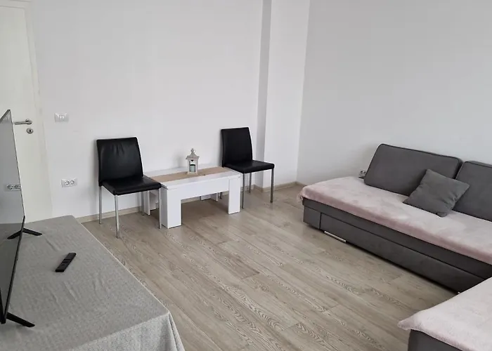 Apartment Coresi Grandis *